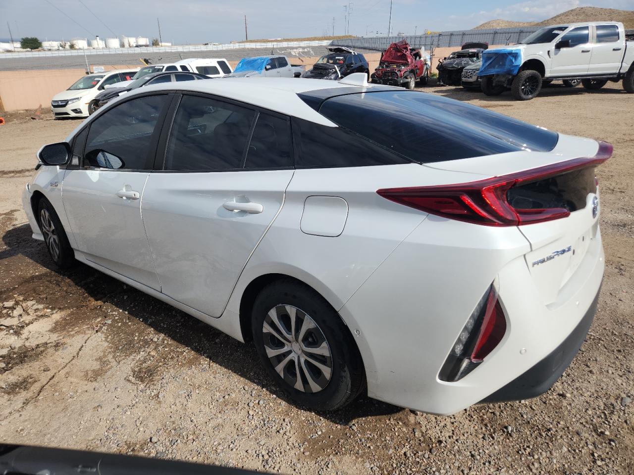 TOYOTA PRIUS PRIME LE