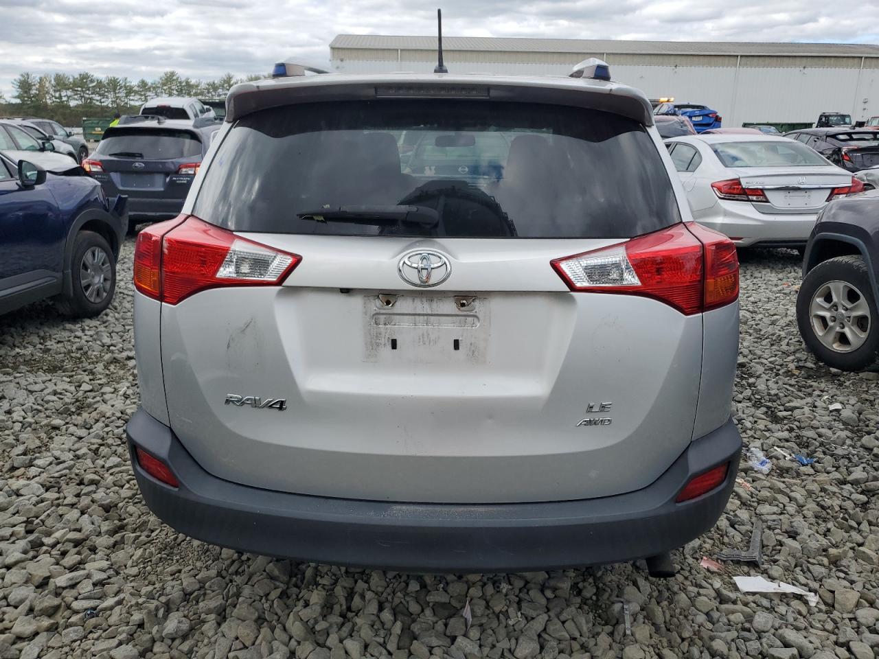 TOYOTA RAV4 LE