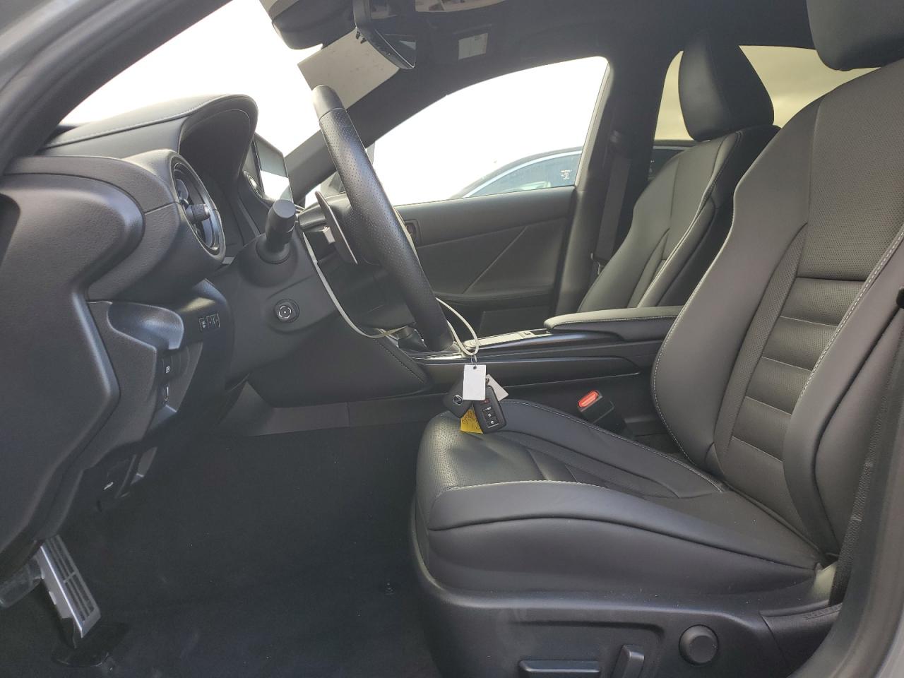 LEXUS IS 350 F SPORT DESIGN