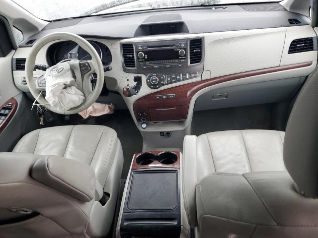 2014 TOYOTA SIENNA XLE #3273769360