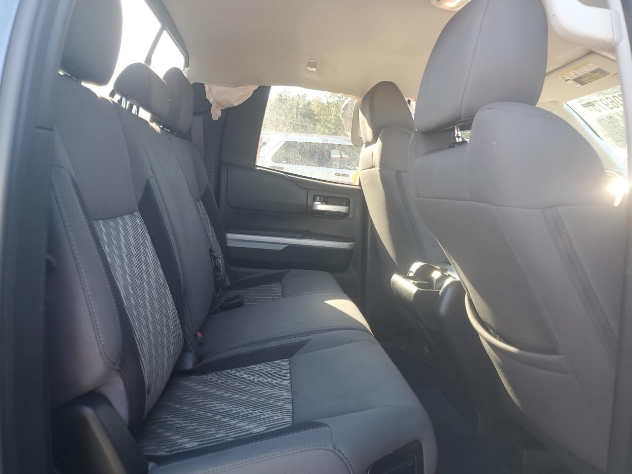 TOYOTA TUNDRA DOUBLE CAB SR