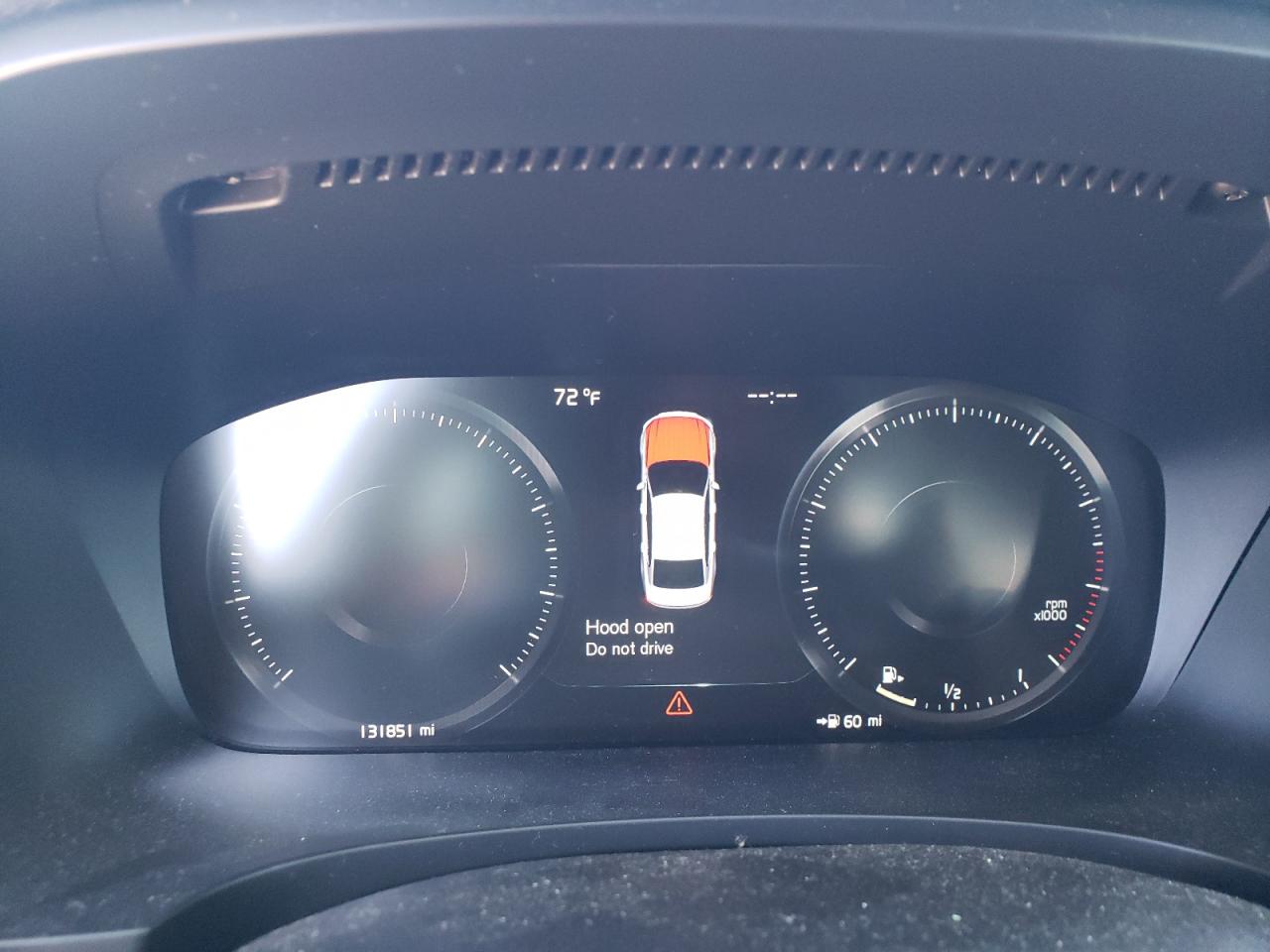 VOLVO S90 T6 MOMENTUM