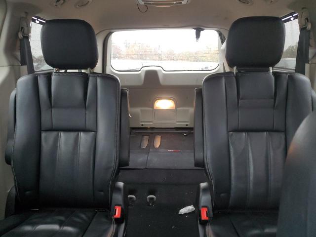 2016 CHRYSLER TOWN & COU - 2C4RC1BG2GR127492