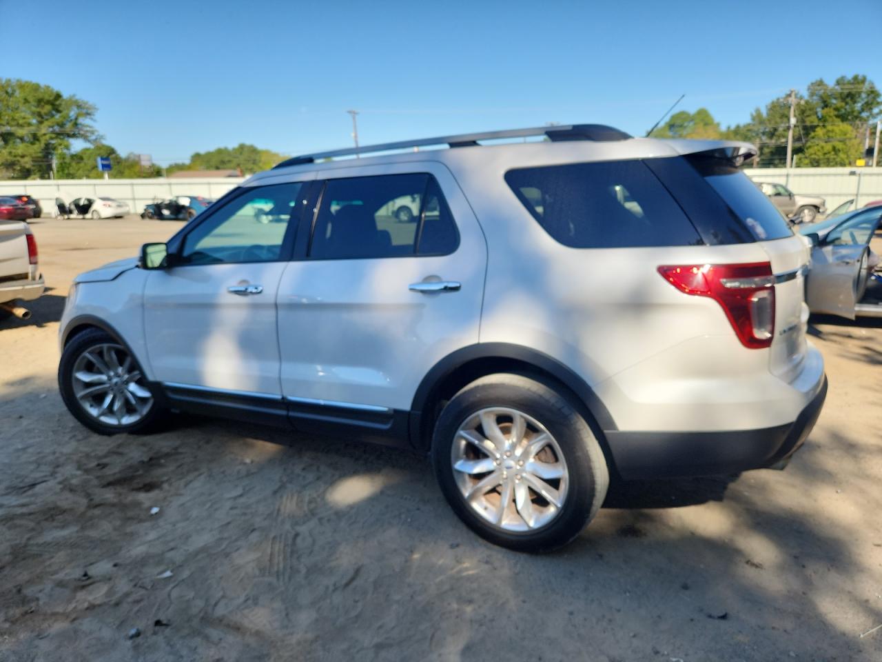 FORD EXPLORER LIMITED