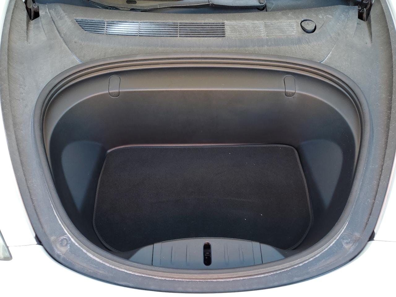 Lot #3316842693 2018 TESLA MODEL 3