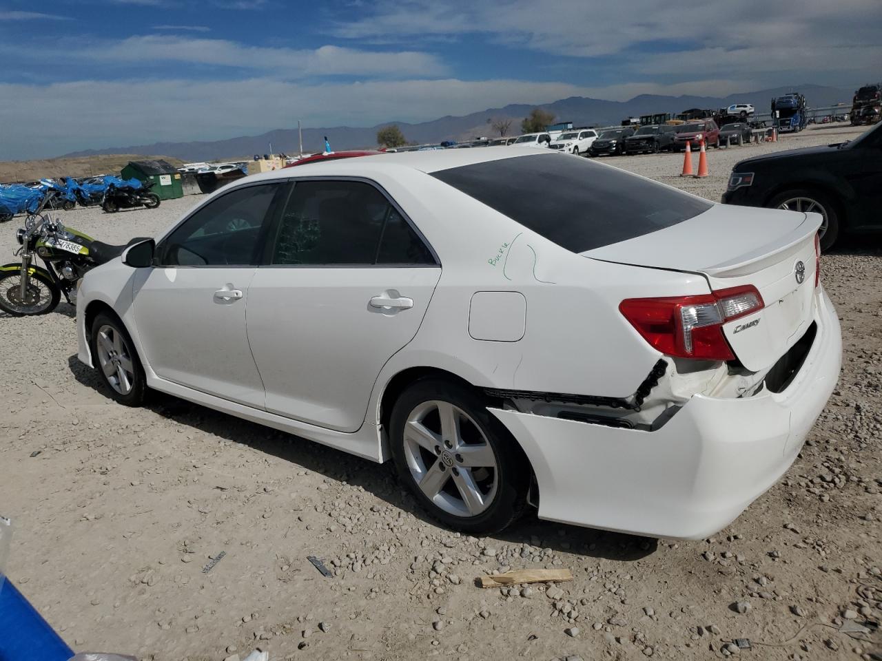 TOYOTA CAMRY L