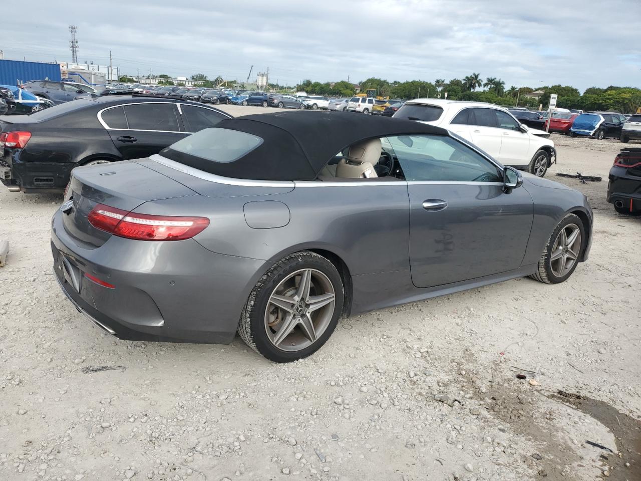 MERCEDES-BENZ E-CLASS 400