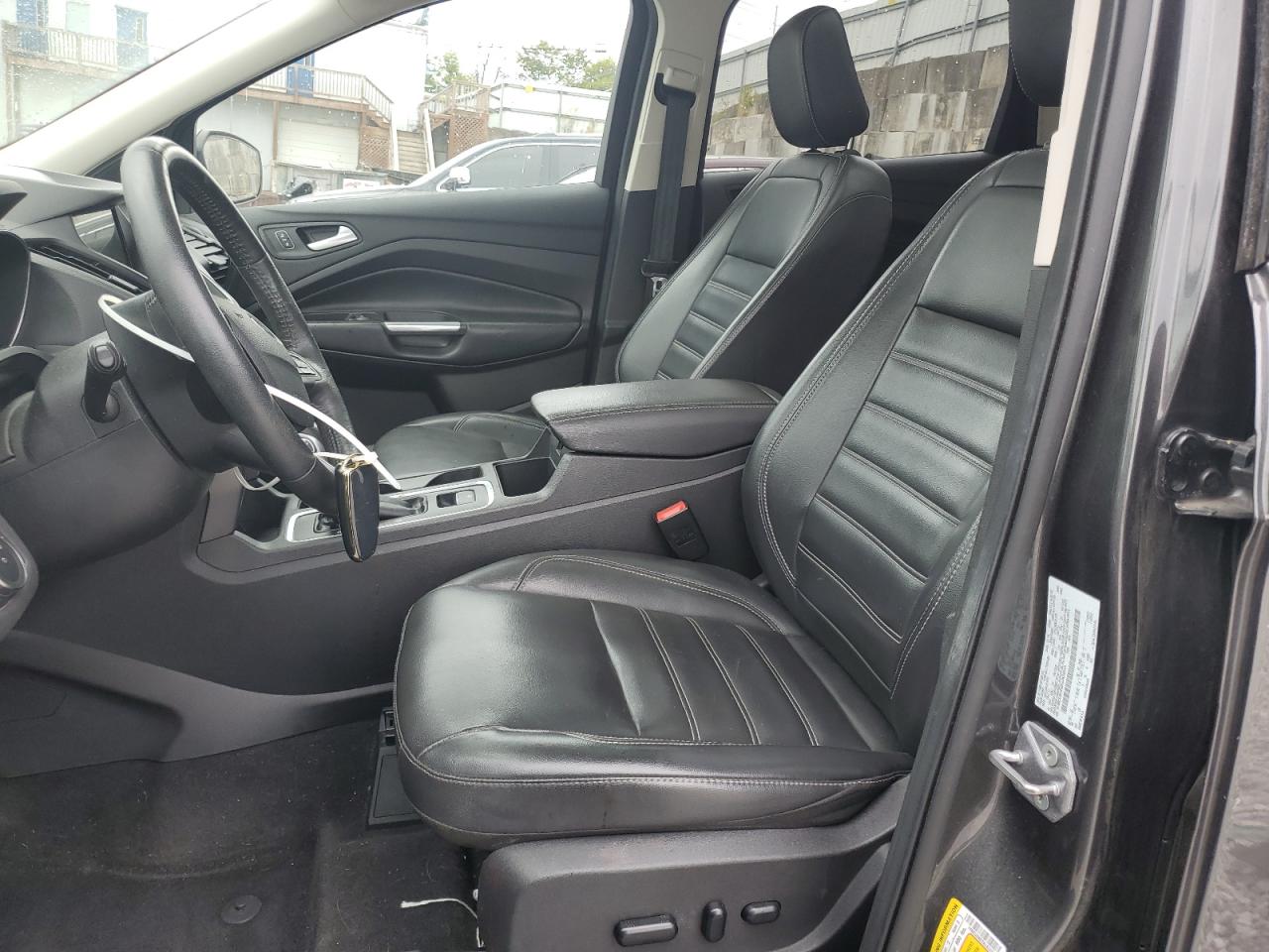 FORD ESCAPE SEL
