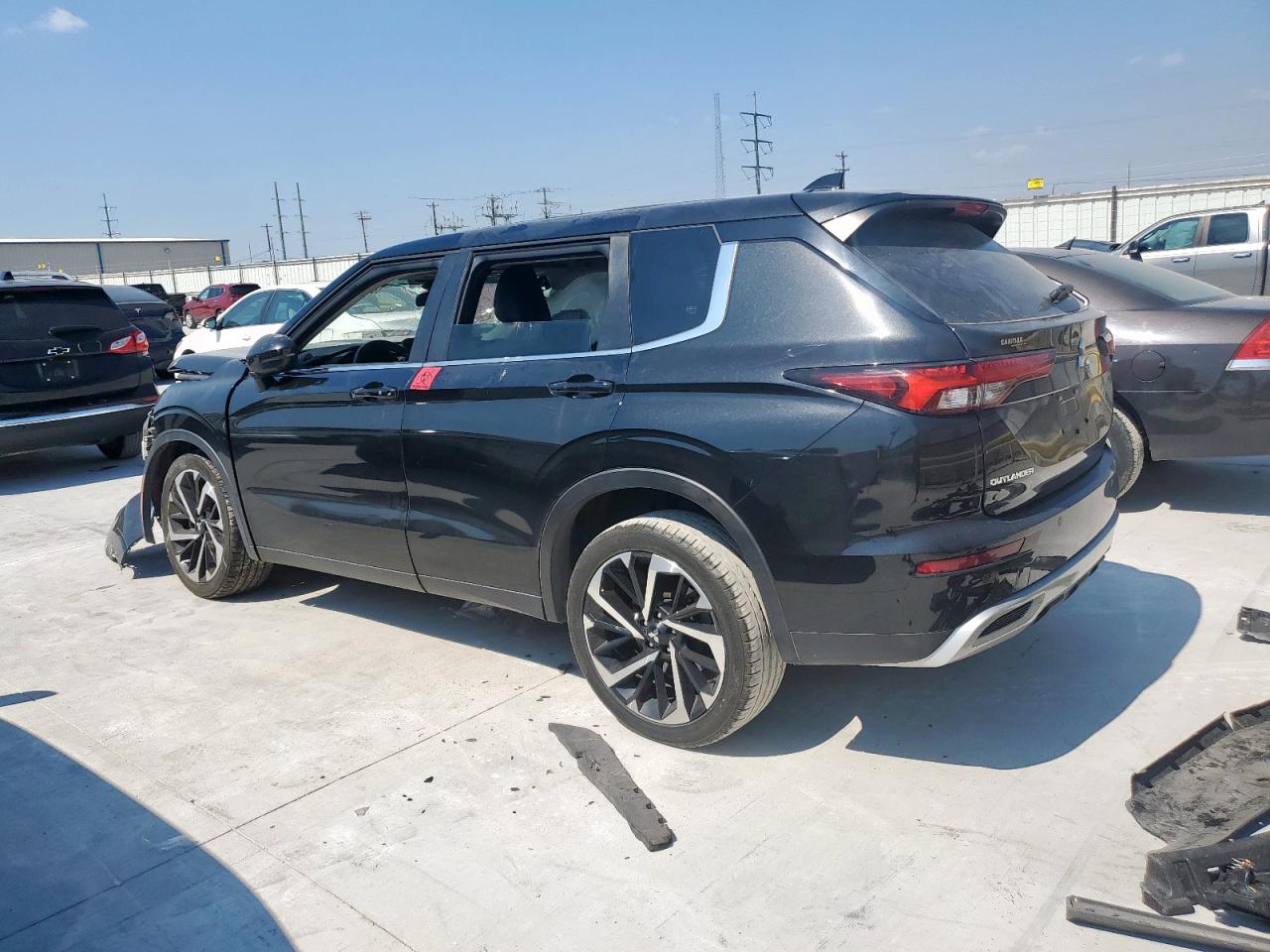 MITSUBISHI OUTLANDER SE