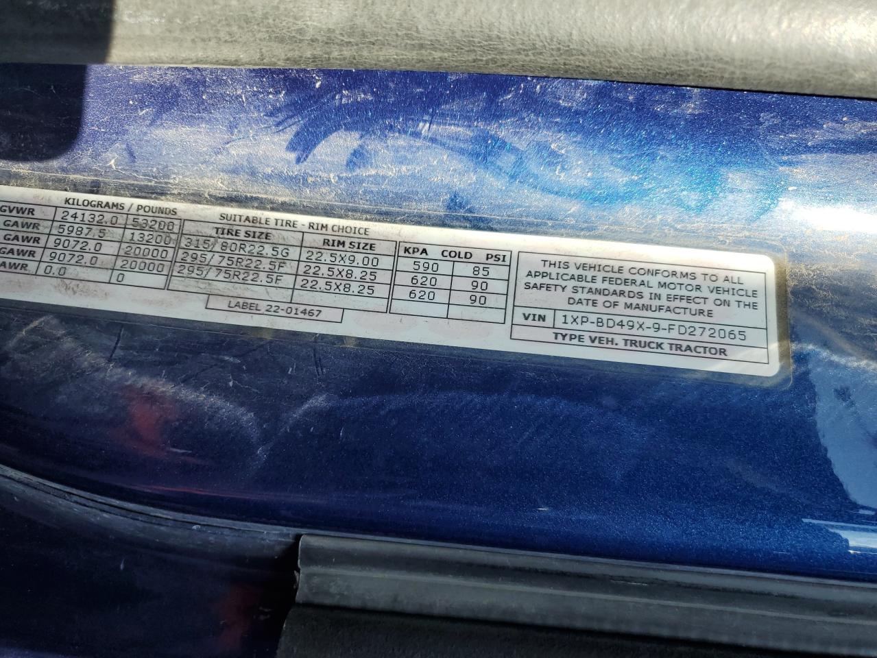 Lot #3273977784 2015 PETERBILT TRACTOR 579