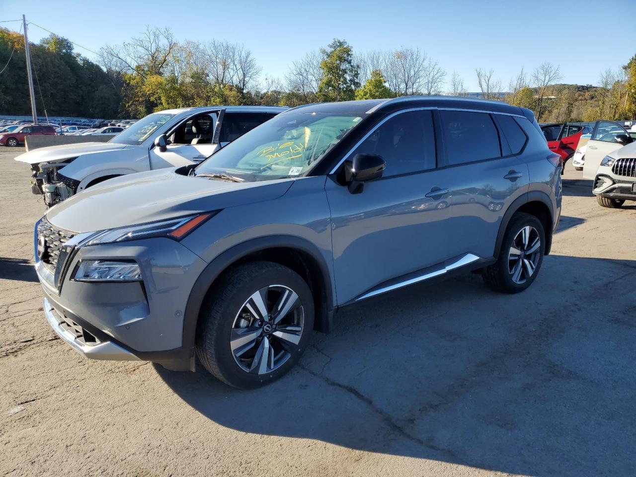 NISSAN ROGUE PLATINUM