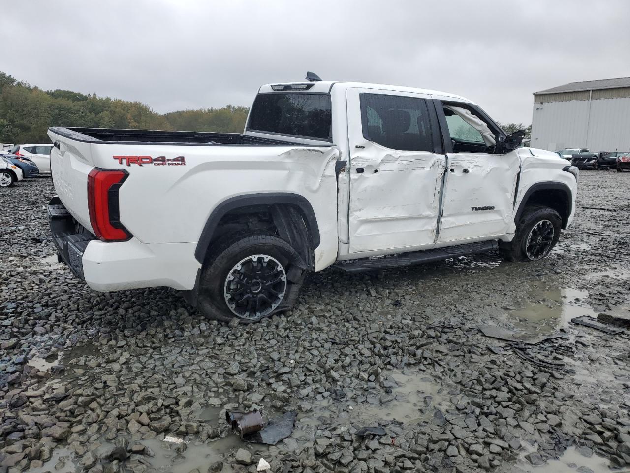 TOYOTA TUNDRA CREWMAX SR