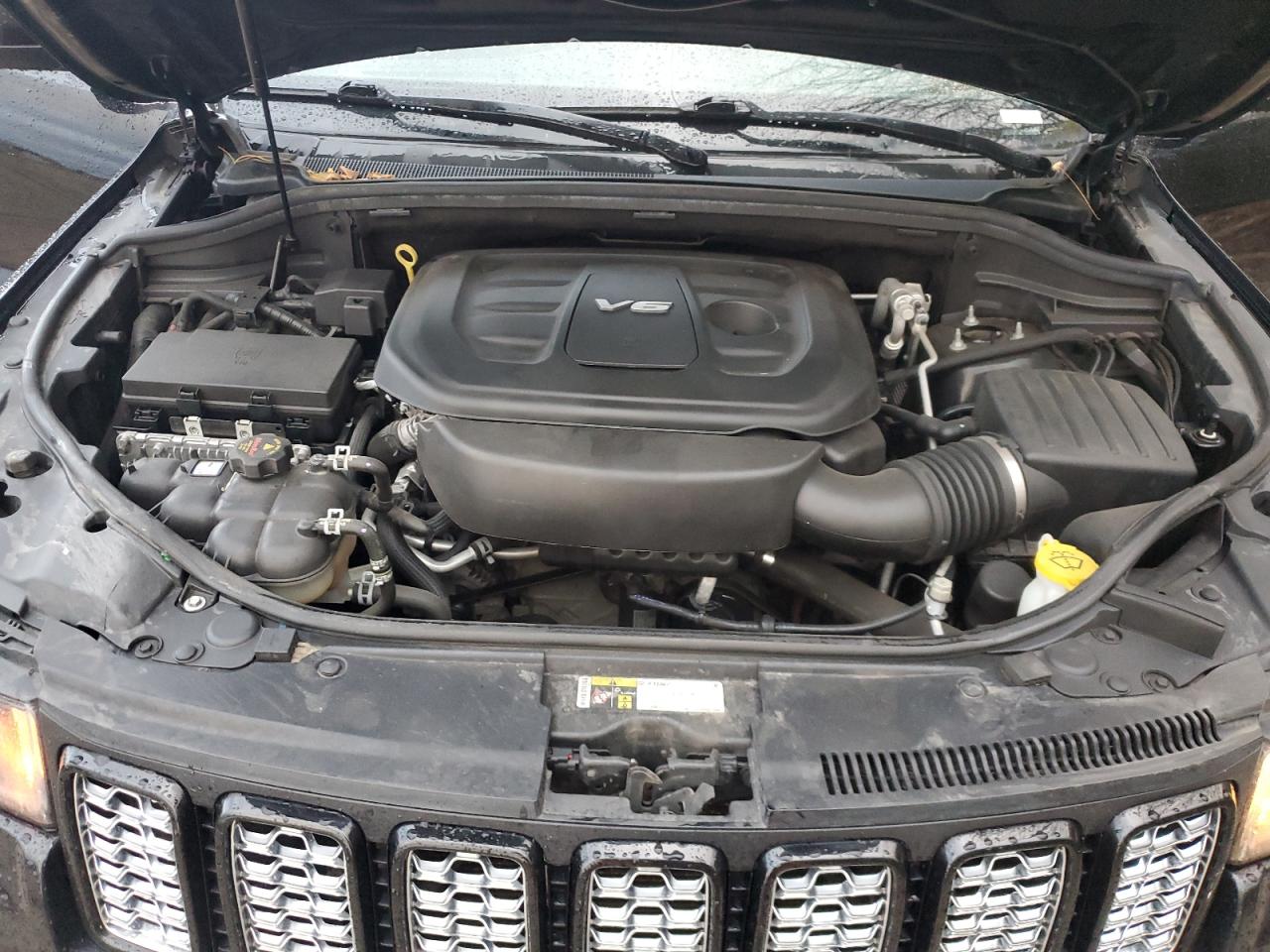 JEEP GRAND CHEROKEE LAREDO