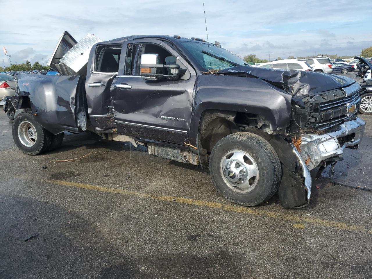 CHEVROLET SILVERADO K3500 LTZ