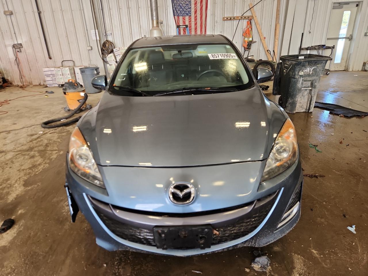MAZDA 3 S