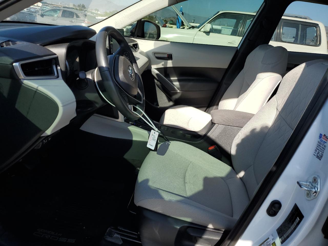 TOYOTA COROLLA CROSS LE