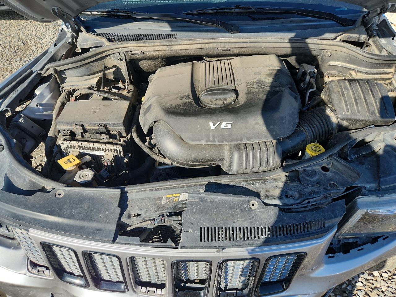 JEEP GRAND CHEROKEE LAREDO