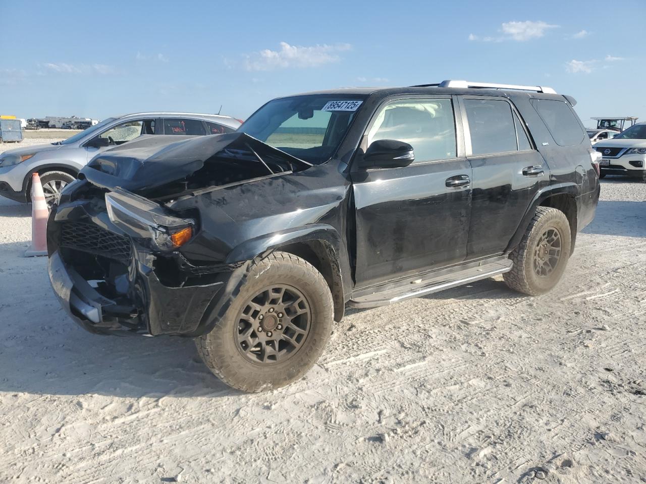 TOYOTA 4RUNNER SR5