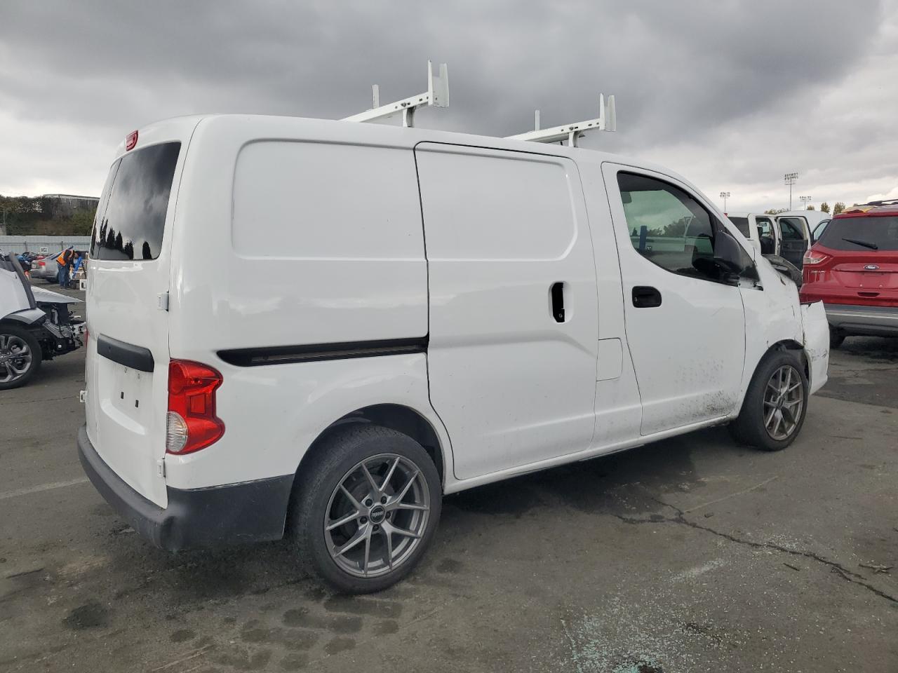 NISSAN NV200 2.5S