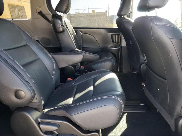 2017 TOYOTA SIENNA SE #3304720932