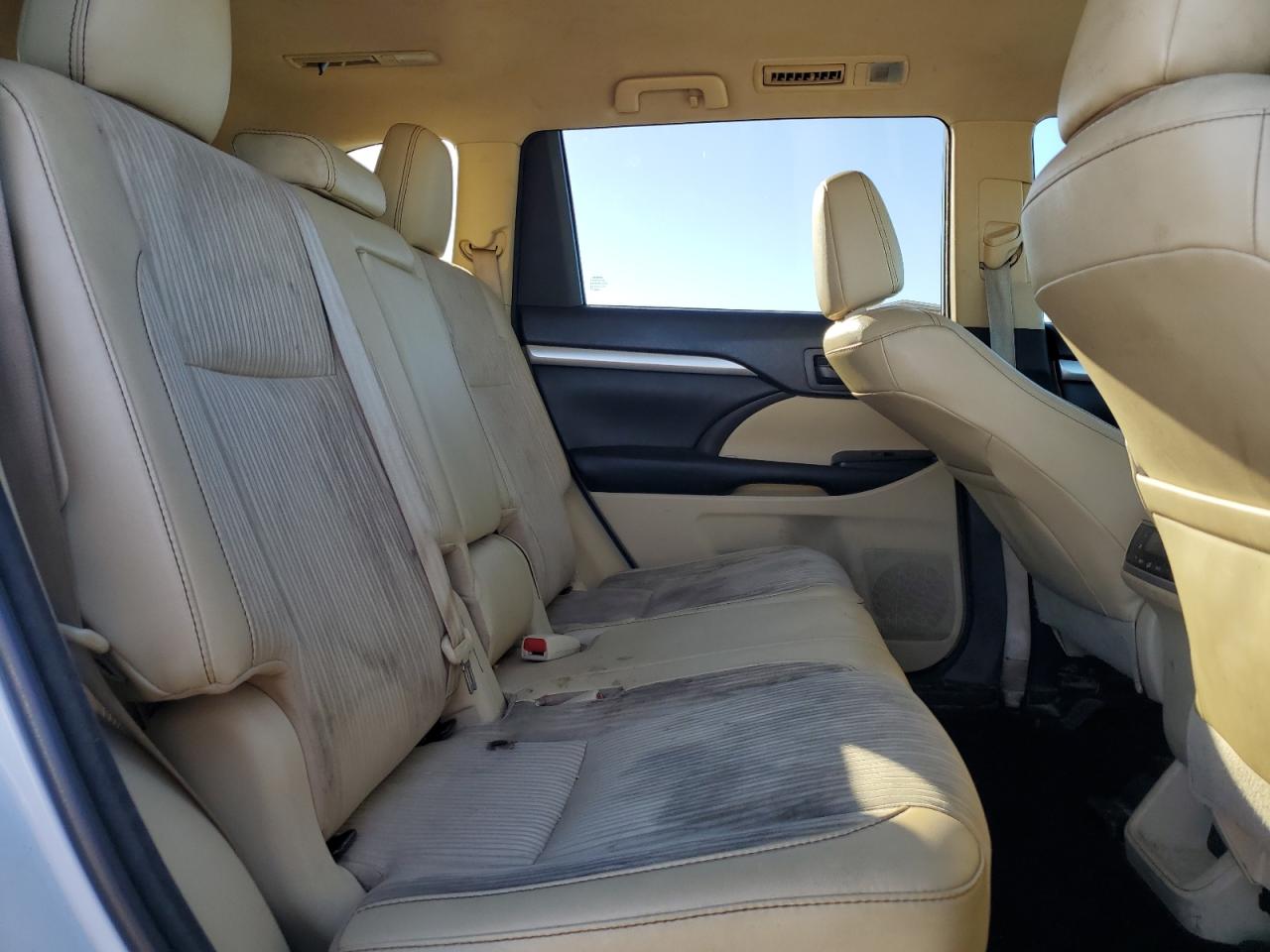 TOYOTA HIGHLANDER LE