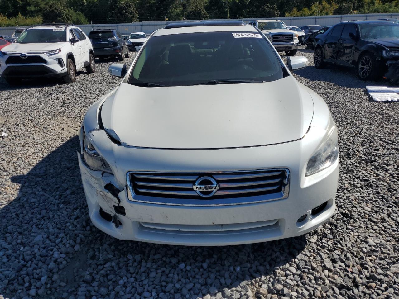 NISSAN MAXIMA S
