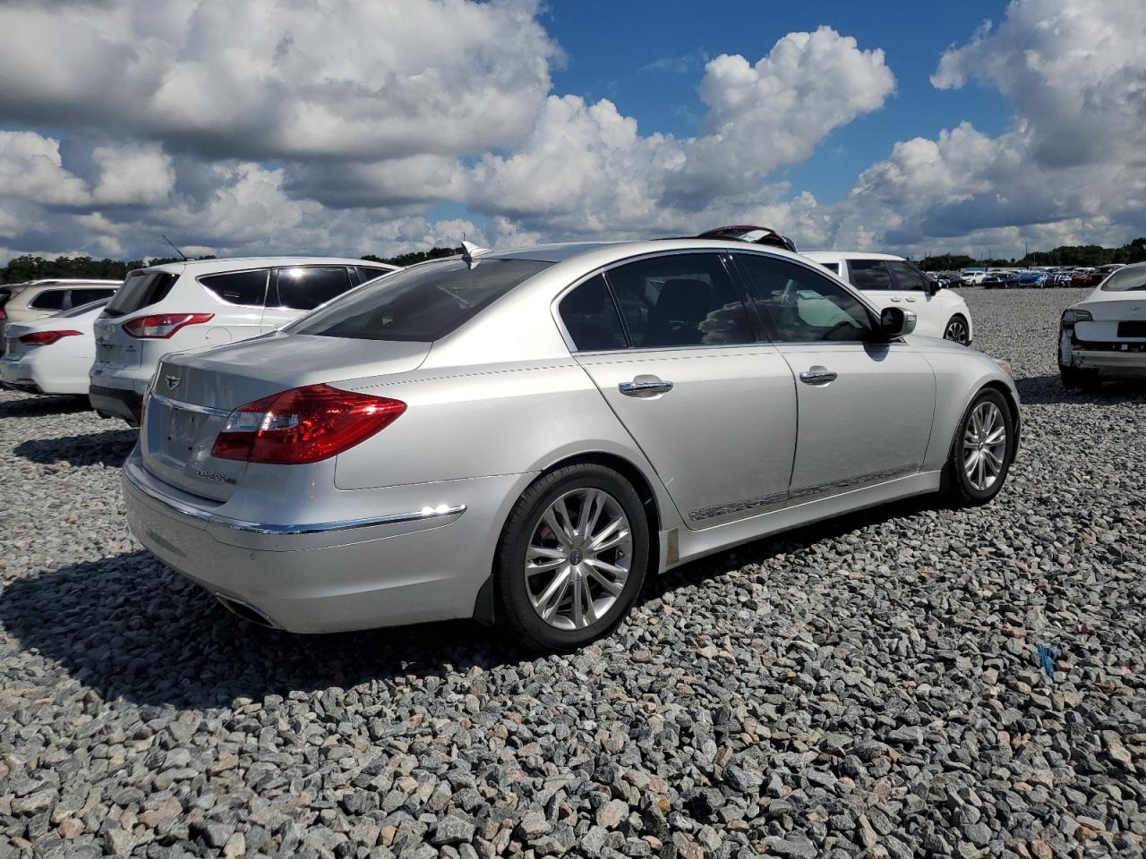 HYUNDAI GENESIS 4.6L