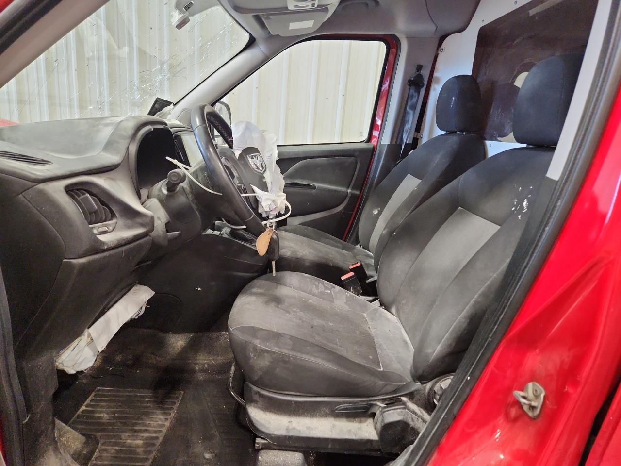 RAM PROMASTER CITY SLT