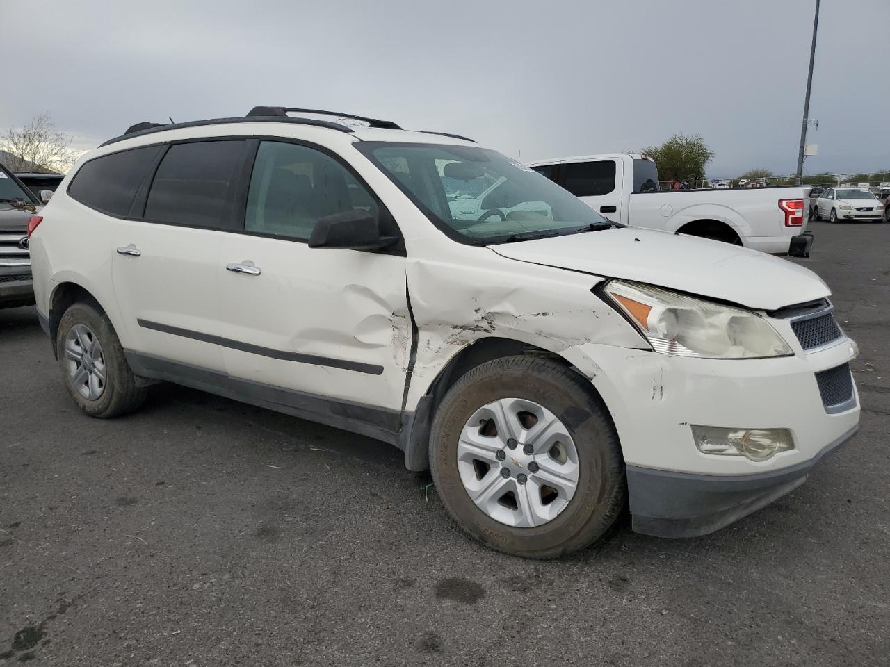 CHEVROLET TRAVERSE LS