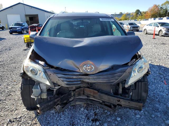 2011 TOYOTA SIENNA XLE #3302770374