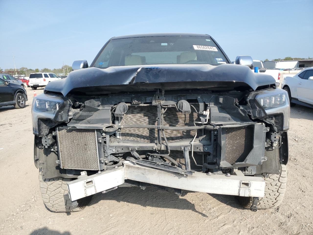 TOYOTA TUNDRA CREWMAX PLATINUM