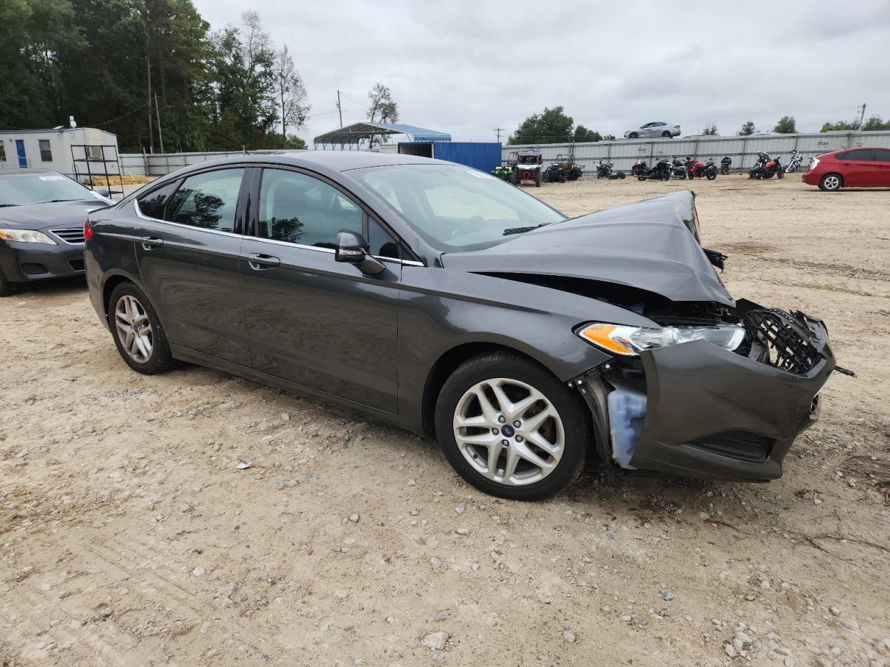 FORD FUSION SE