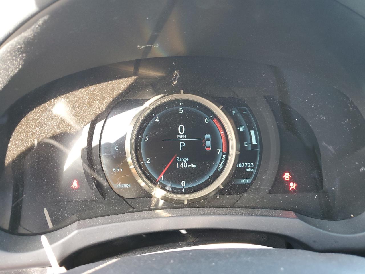 LEXUS IS 200T