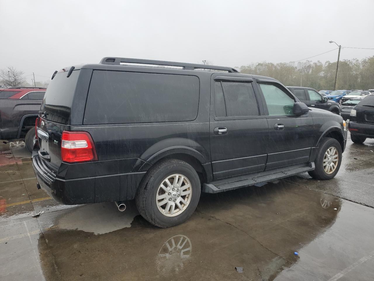 FORD EXPEDITION EL XLT