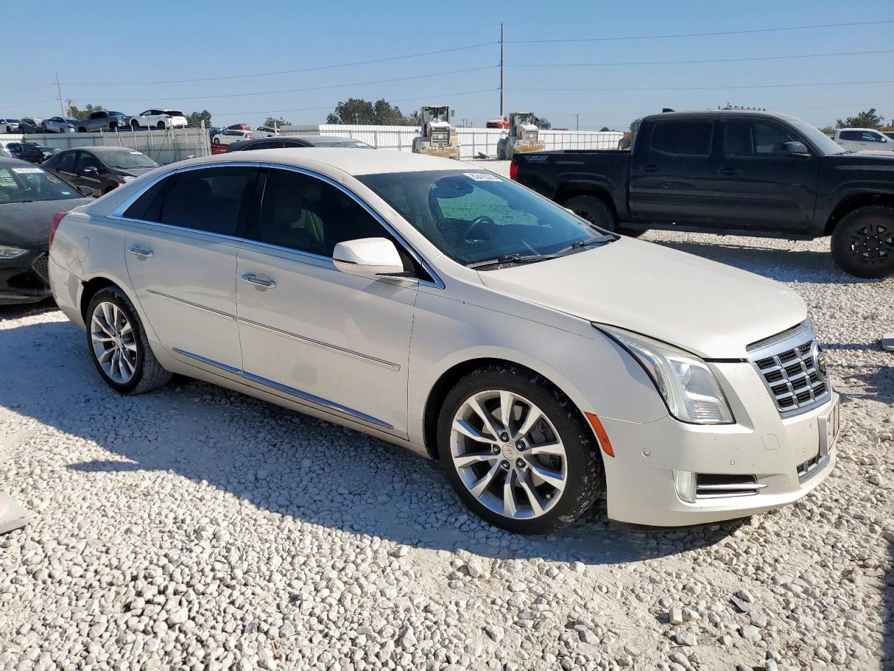 CADILLAC XTS LUXURY COLLECTION