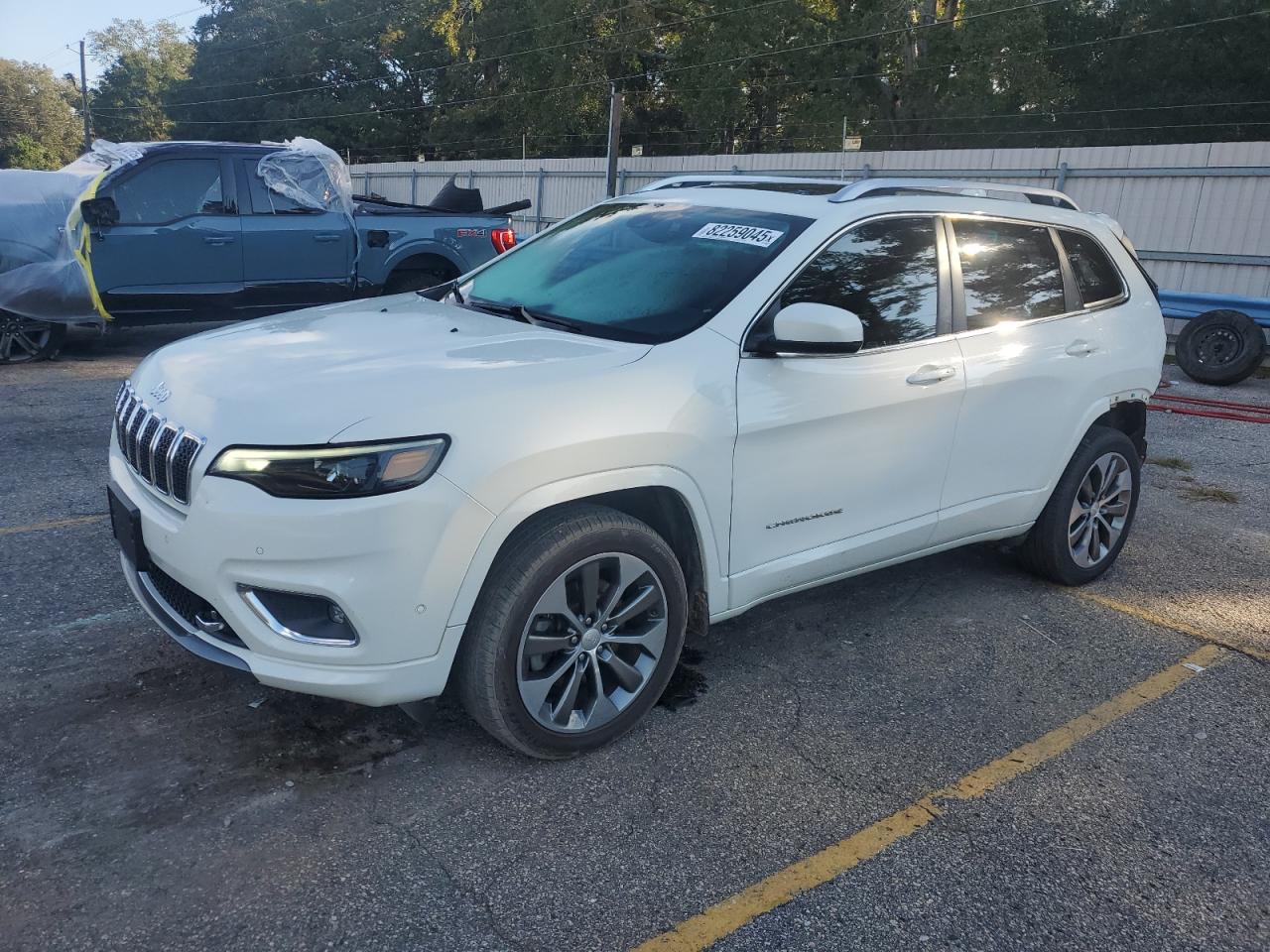 JEEP CHEROKEE OVERLAND