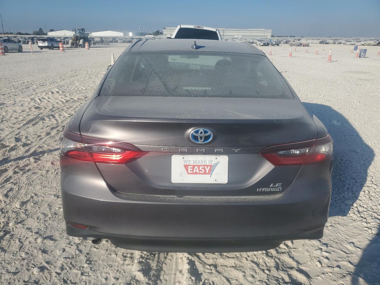 TOYOTA CAMRY LE