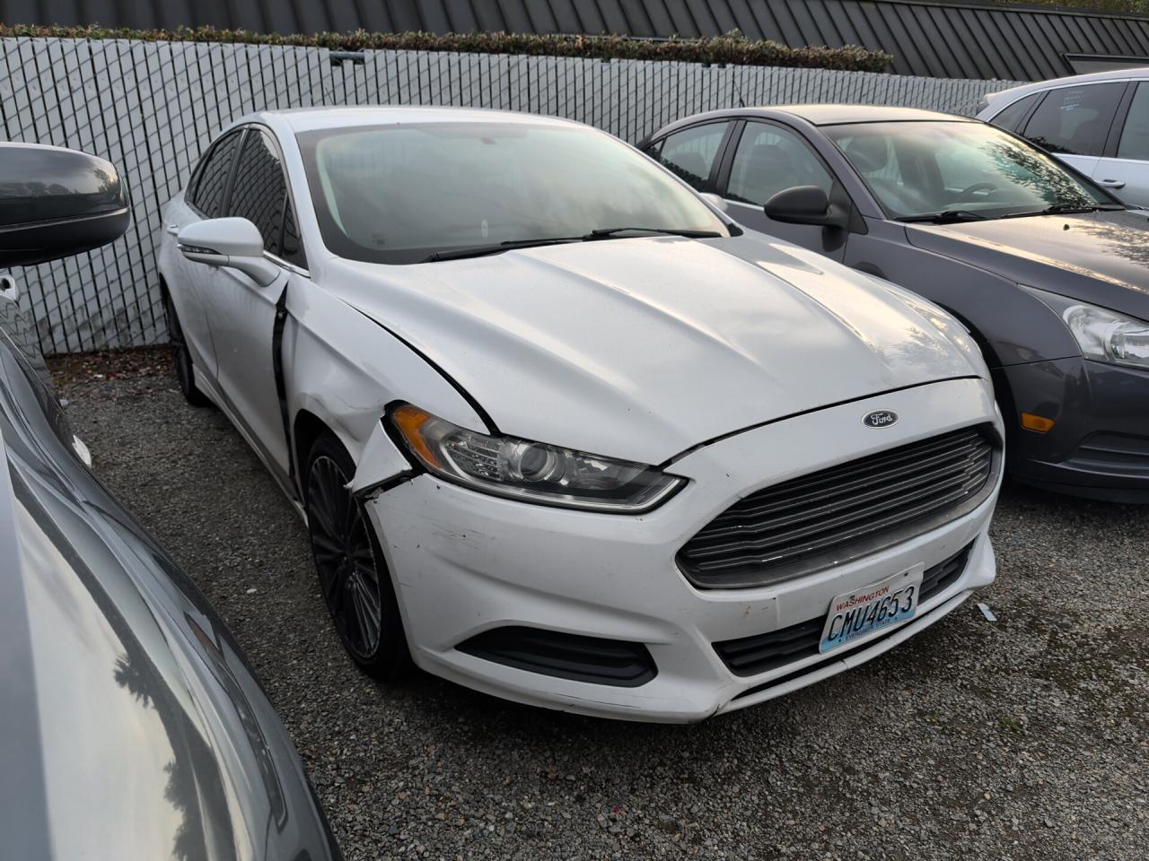 FORD FUSION SE