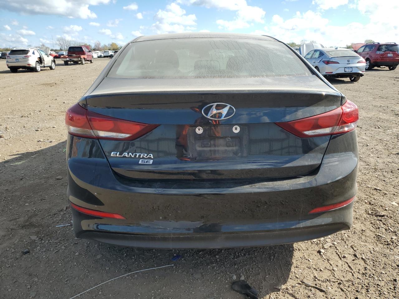 HYUNDAI ELANTRA SE