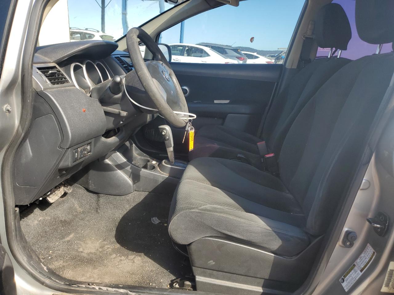 NISSAN VERSA S