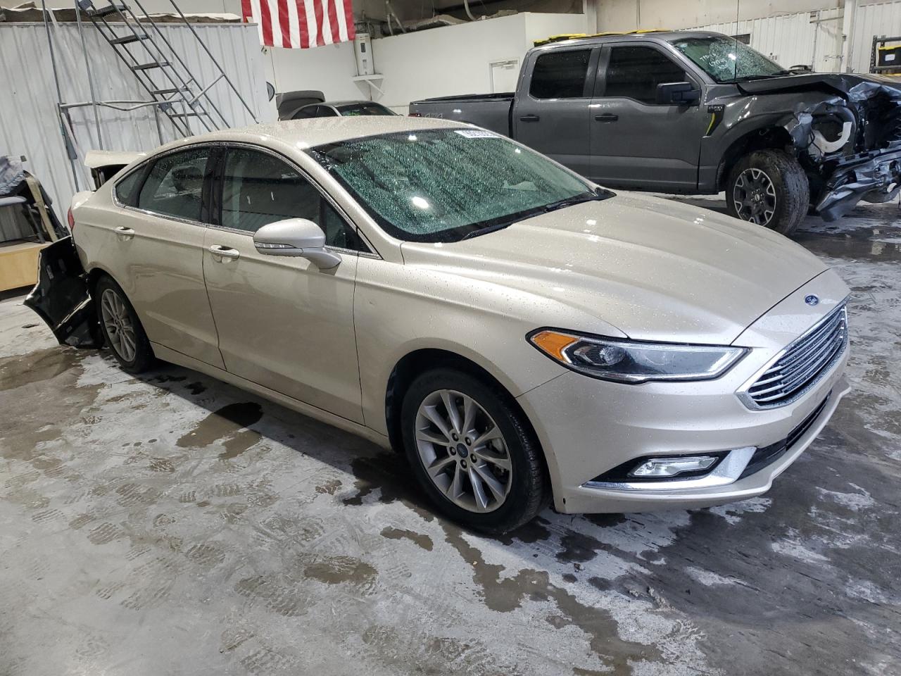 FORD FUSION SE