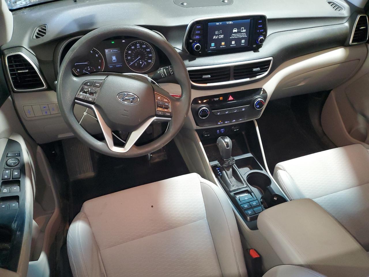 HYUNDAI TUCSON SE