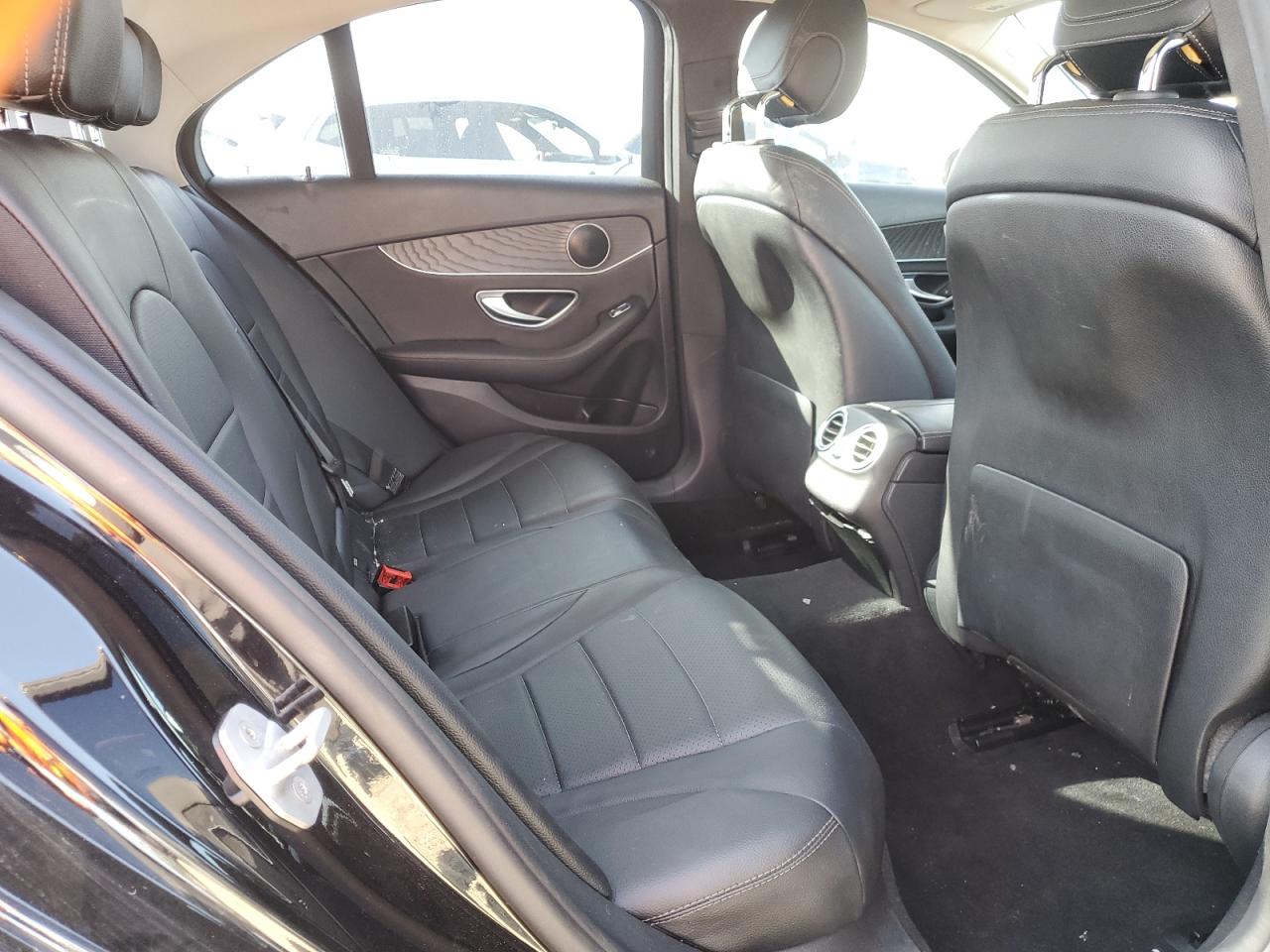 MERCEDES-BENZ C-CLASS 300