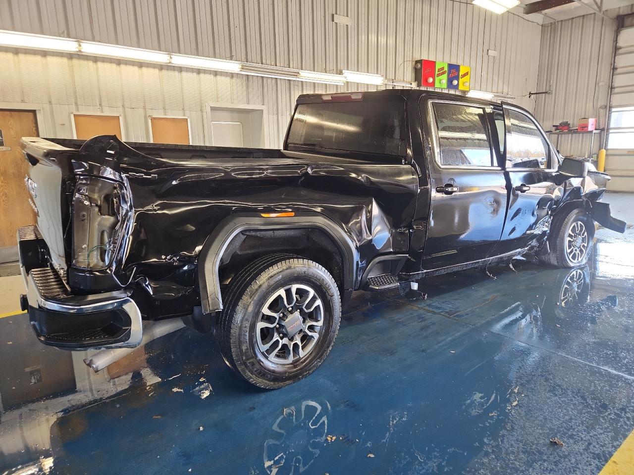 GMC SIERRA K2500 SLE