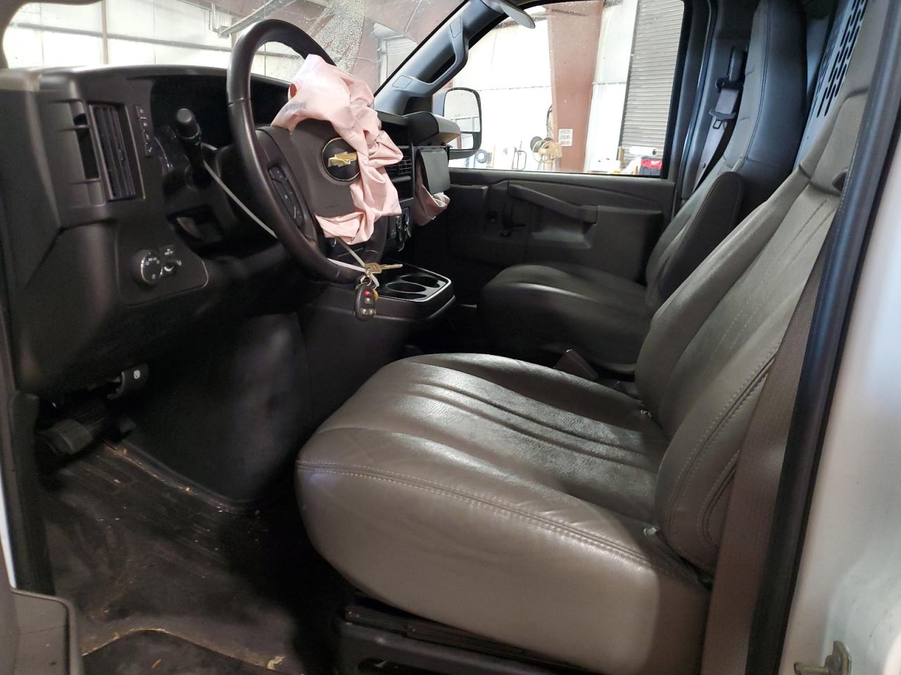 CHEVROLET EXPRESS G2500