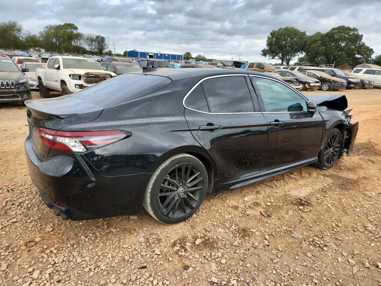 TOYOTA CAMRY XSE