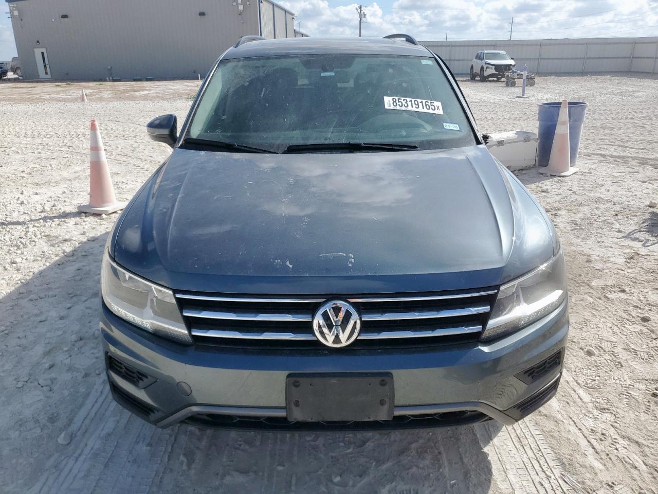 VOLKSWAGEN TIGUAN SE