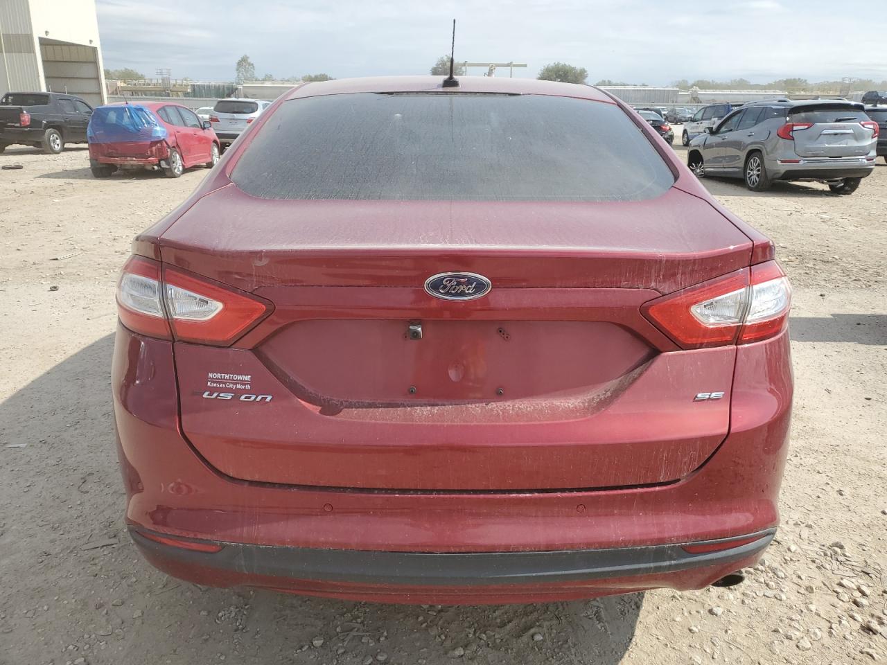 FORD FUSION SE