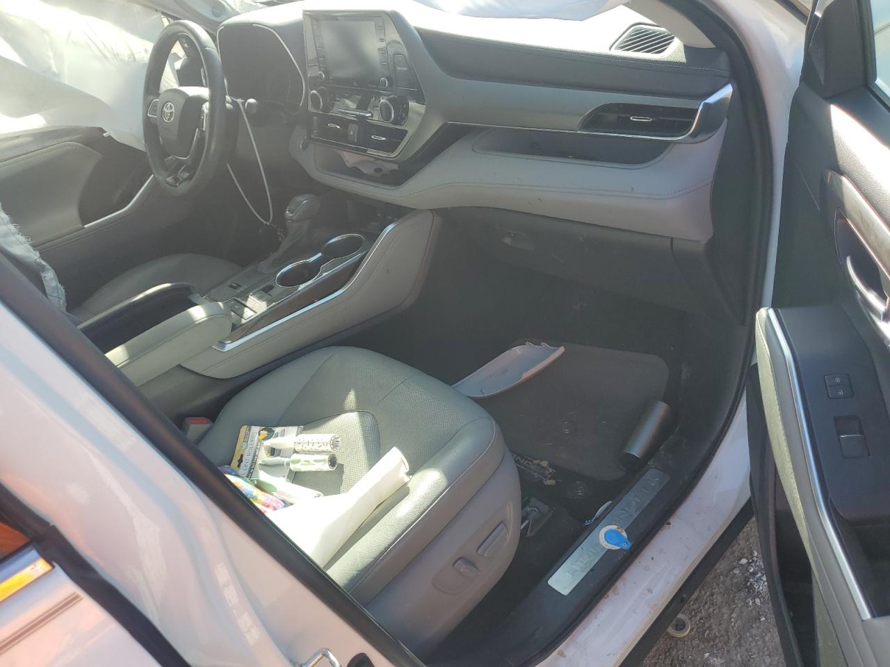 TOYOTA HIGHLANDER LIMITED