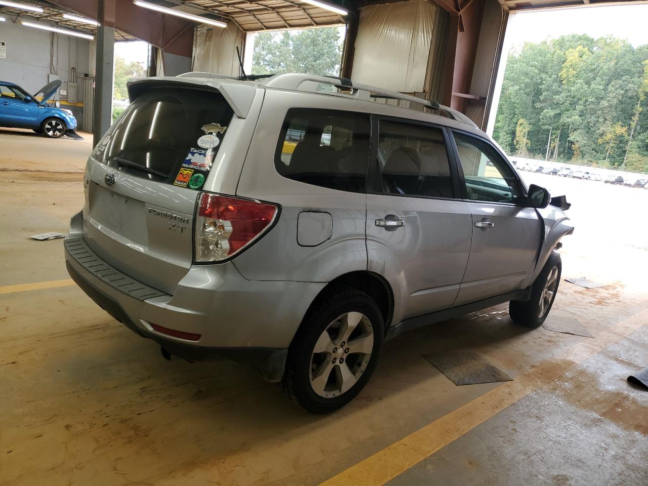 SUBARU FORESTER TOURING